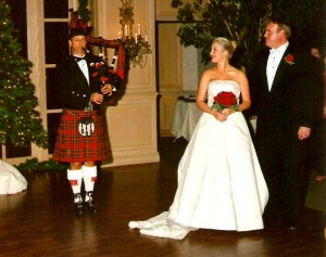 photo of dan sheppard playing the pipes at a Christmas wedding